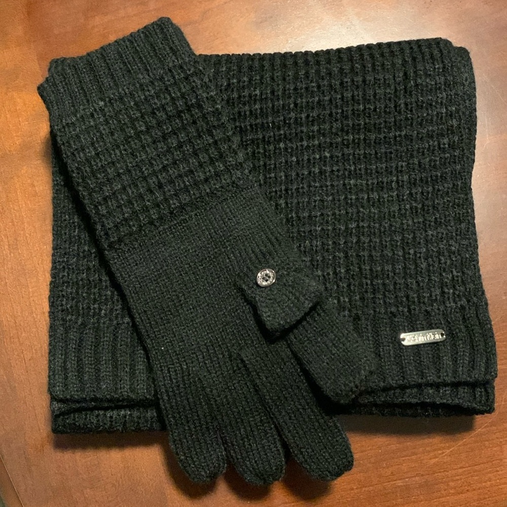 Calvin Klein winter accessory set